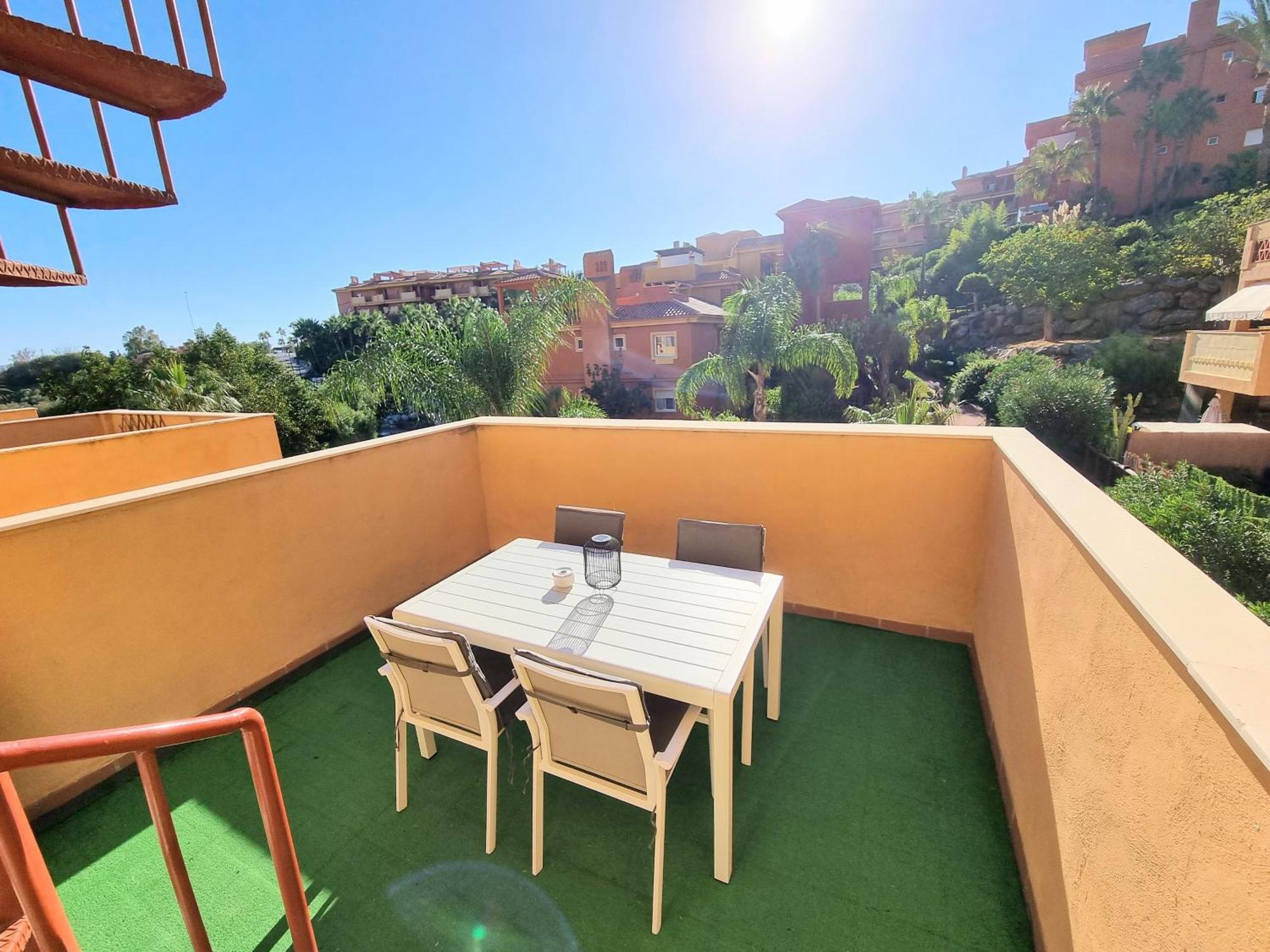 Golf & Resort Apartment In La Reserva De Marbella Kültér fotó